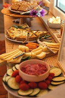 Birds of Paradise - Boutique surf lodge