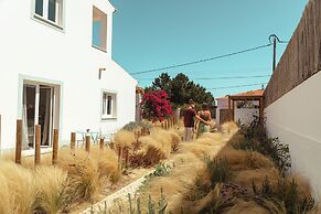 Birds of Paradise - Boutique surf lodge