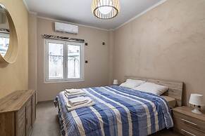 Downtown Cozy Studio in Exarchia