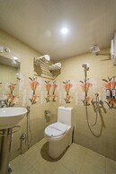 Shiv Rudraksh Resort - Near Assi Ghat