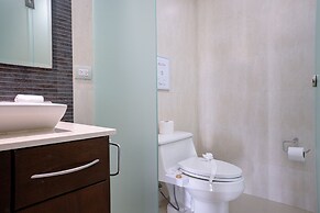 Mareazul 2 Bedroom Condo