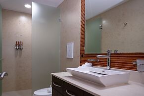 Mareazul 2 Bedroom Condo