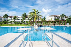 Mareazul 2 Bedroom Condo