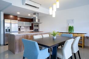 Mareazul 2 Bedroom Condo