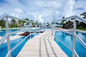 Mareazul 2 Bedroom Condo