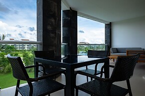 Mareazul 2 Bedroom Condo