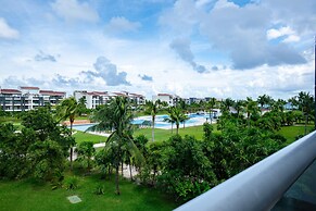 Mareazul 2 Bedroom Condo