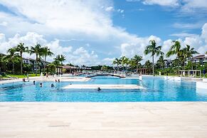 Mareazul 2 Bedroom Condo