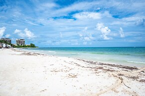 Mareazul 2 Bedroom Condo