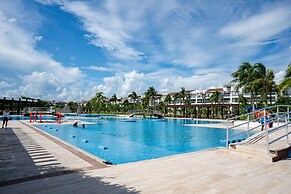 Mareazul 2 Bedroom Condo