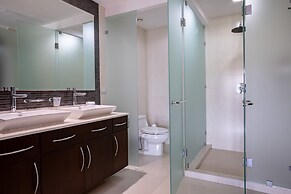 Mareazul 2 Bedroom Condo