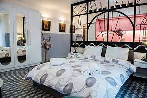 Petit 2 Thessaloniki