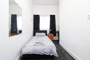 Pebbles Guest House room 16