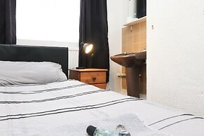 Pebbles Guest House room 16