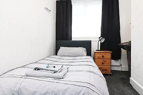 Pebbles Guest House room 16