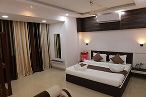 Sairaah Golden Suites