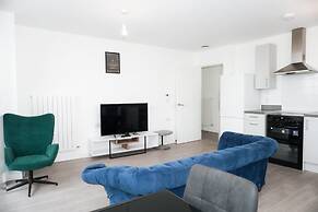 2br-360 Views-balcony-parking-wifi-smarttv