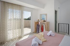 Blue Hills Villas by Estia Green 3