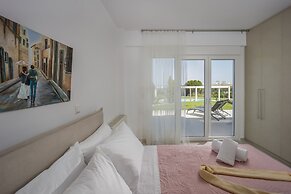 Blue Hills Villas by Estia Green 3