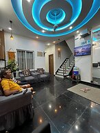 Shree Radhavallabh Palace