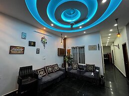 Shree Radhavallabh Palace