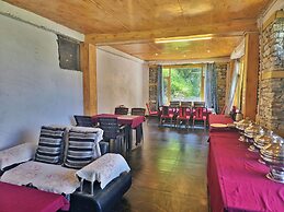 Crystal Mountain Jibhi