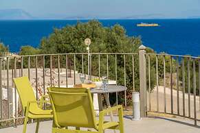 Villa Dinos With Swimming Pool