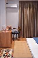 313 Villa City Center