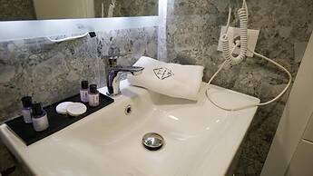 313 Villa City Center