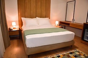 313 Villa City Center