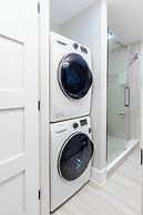 GLOBALSTAY Modern Basement In DT Toronto