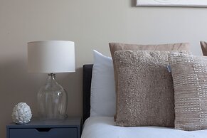 Spacious 4 bed flat in Chelsea