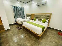 Hotel Aaarav Grand - Mathura Vrindavan