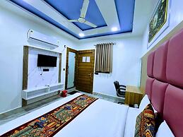 Hotel Aaarav Grand - Mathura Vrindavan