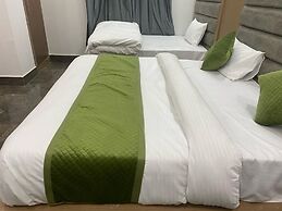 Hotel Aaarav Grand - Mathura Vrindavan