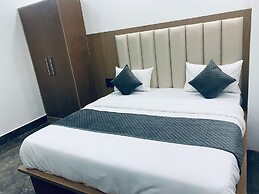 Hotel Aaarav Grand - Mathura Vrindavan