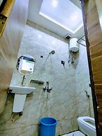 Hotel Aaarav Grand - Mathura Vrindavan