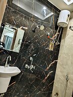 Hotel Aaarav Grand - Mathura Vrindavan