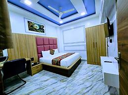 Hotel Aaarav Grand - Mathura Vrindavan