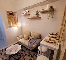 Lynzstaycation Makati