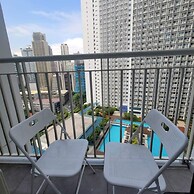 Lynzstaycation Makati