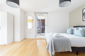 Spacious 2 Bed Apartment in Dalston