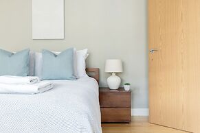 Spacious 2 Bed Apartment in Dalston