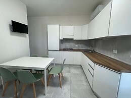 Modern 2 Bedroom Flat Near Rosolina Mare Beach