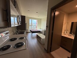 Residence & Conference Centre - Kelowna
