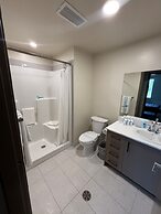 Residence & Conference Centre - Kelowna