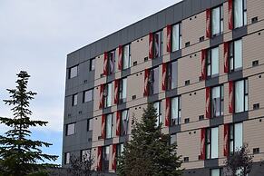 Residence & Conference Centre - Kelowna