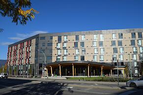 Residence & Conference Centre - Kelowna