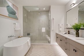 Alpine Oasis Luxury Living Near Vail With Outdoor Oasis Pool and Game 