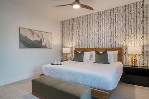 Alpine Oasis Luxury Living Near Vail With Outdoor Oasis Pool and Game 